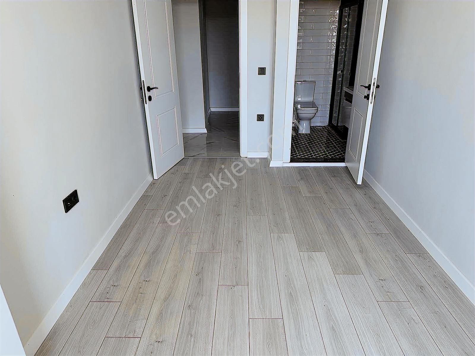 Merkezde Ebeveyn Banyolu Manzaralı 2+1 Lüx Daire - Görsel 18