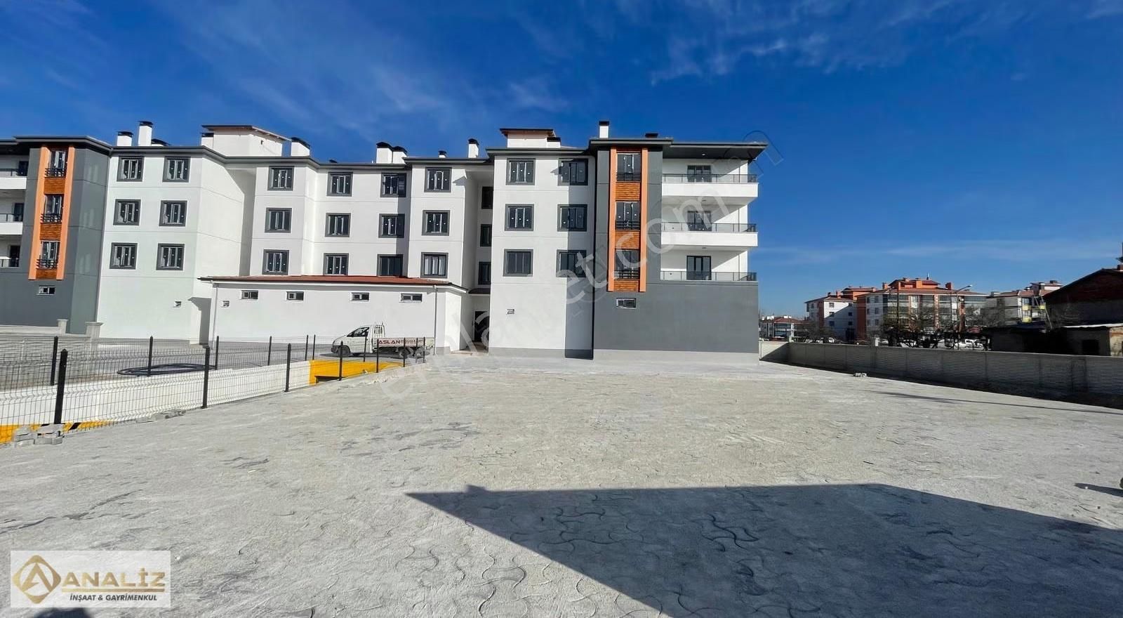 Analiz'den Karaman Cd. Cephe 3+1 Oturuma Hazır Kiralık Daire