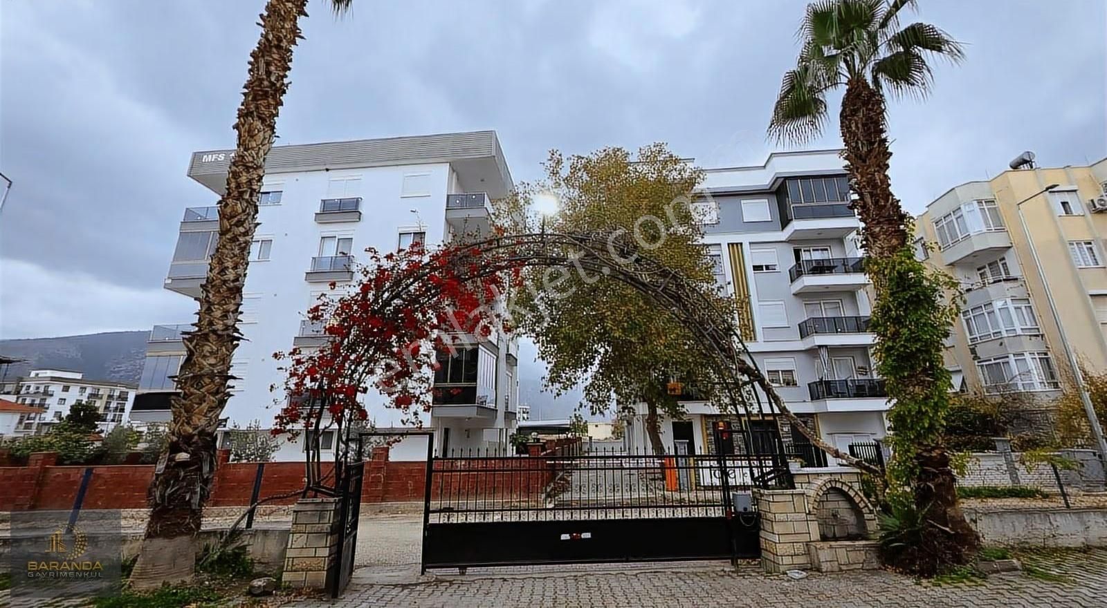 Denize Yürüme Mesafesinde Kiralık Eşyalı Geniş 3+1 - Görsel 11