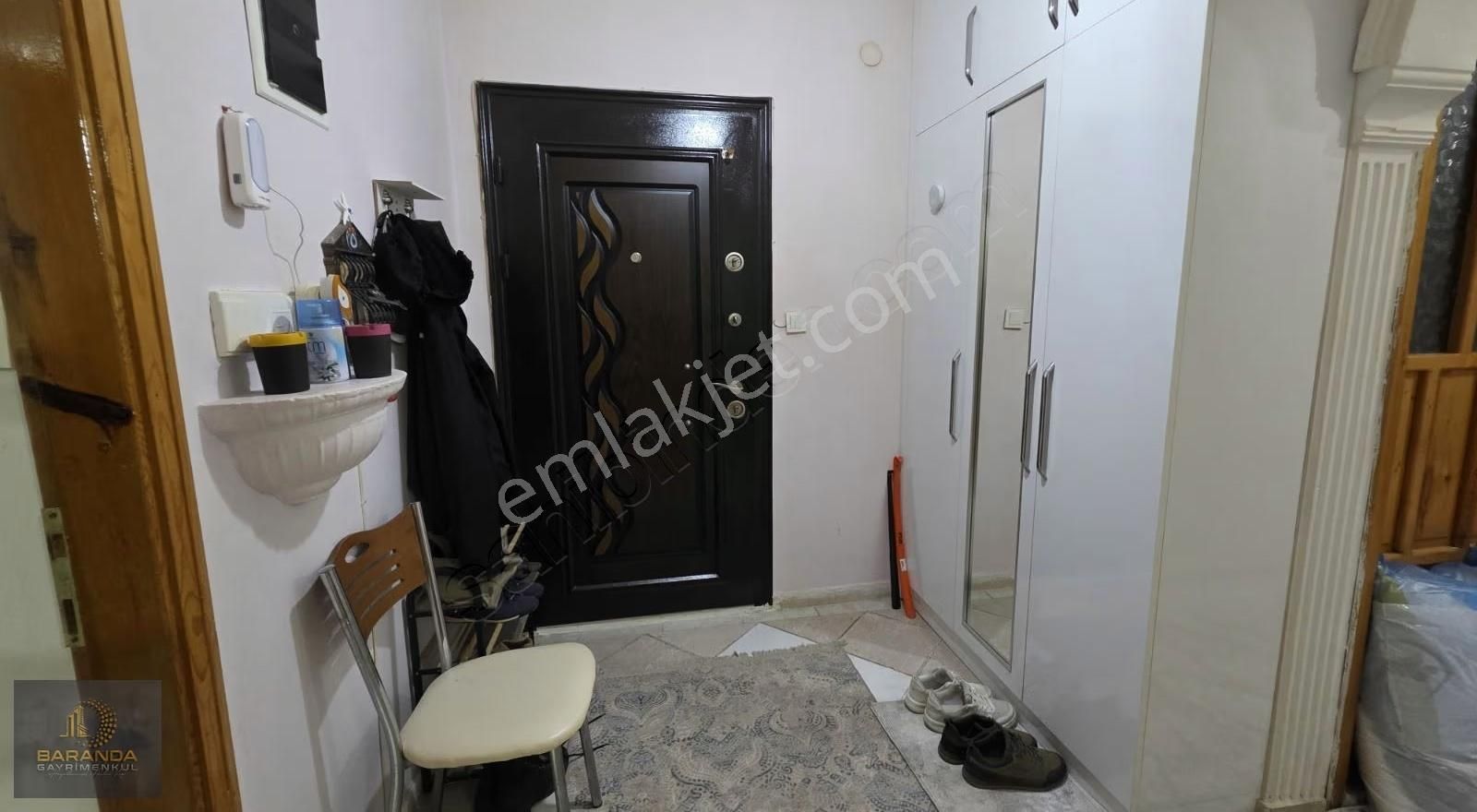 Denize Yürüme Mesafesinde Kiralık Eşyalı Geniş 3+1 - Görsel 21
