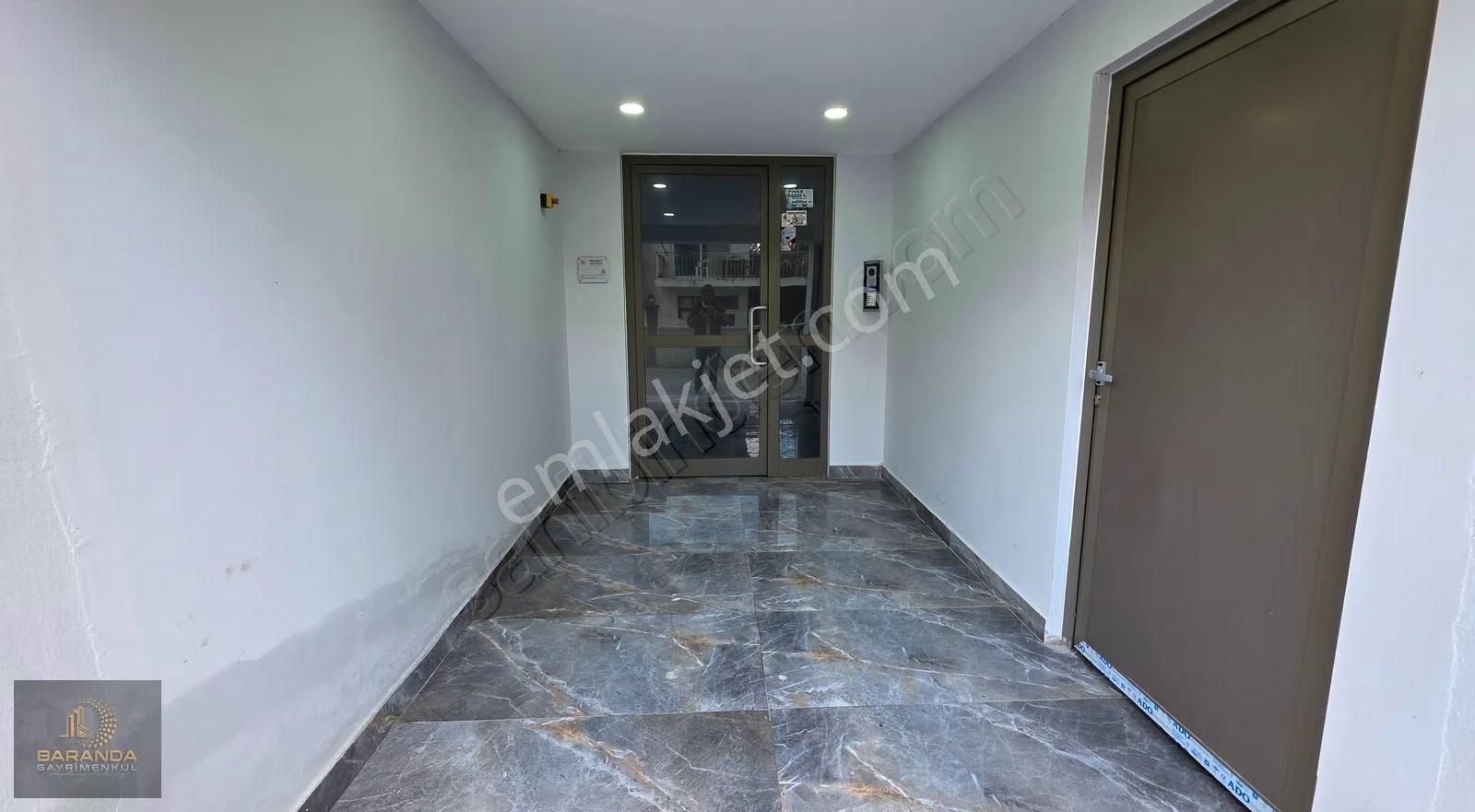 Finike Kum Mahallesi'nde İskanlı Kiralık Geniş 1+1 Daire - Görsel 8