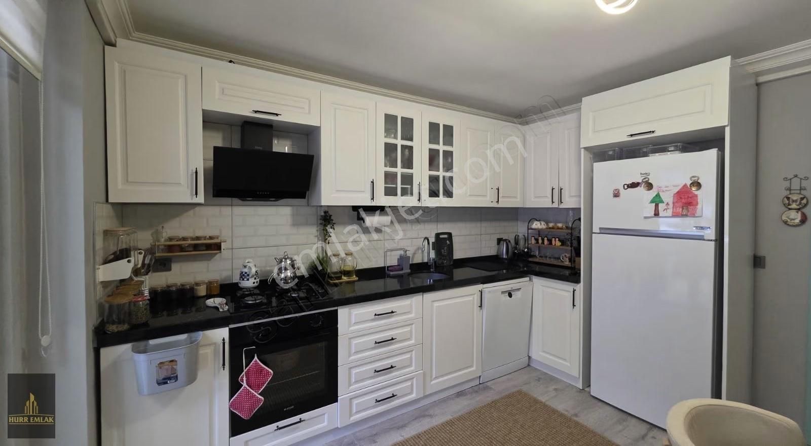 Kaşüstü Merkezi Konumda Site İçerisinde 3+1 Satılık Daire - Görsel 13