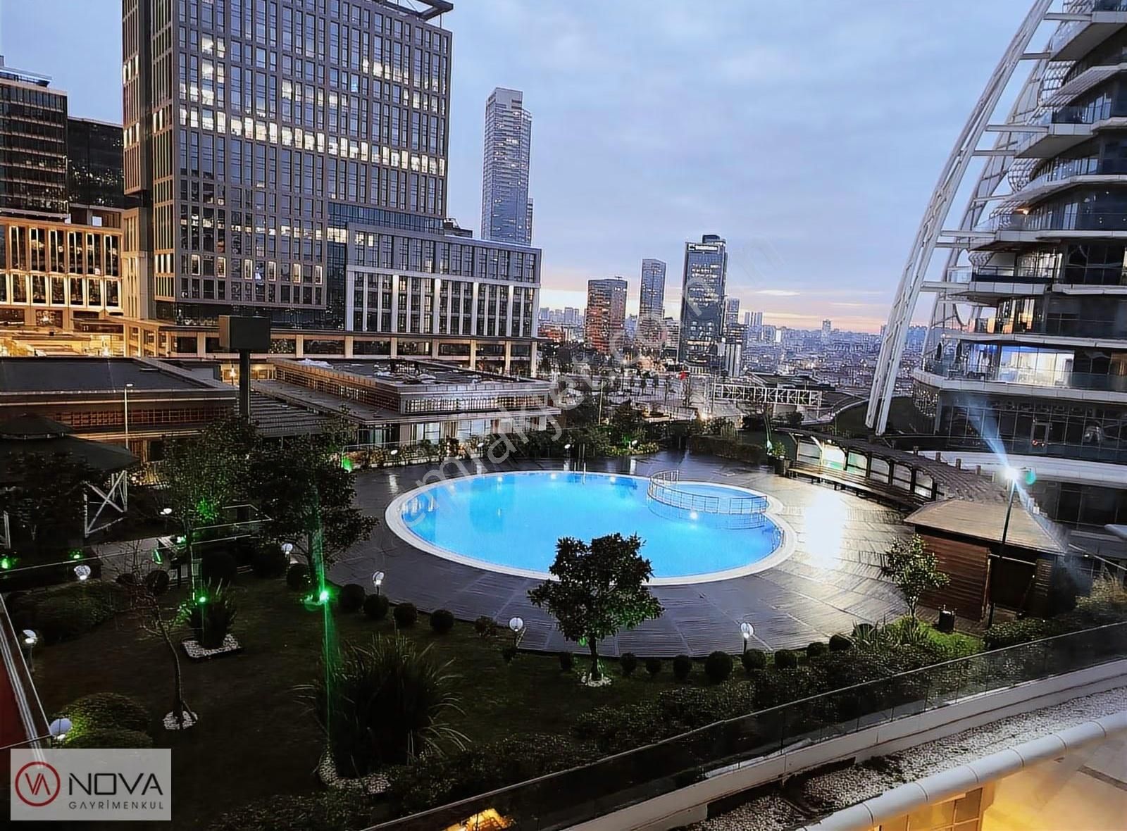 Nova'dan Finans Merkezi Sarphan Finans Park'ta 1+1 Ofis Büro