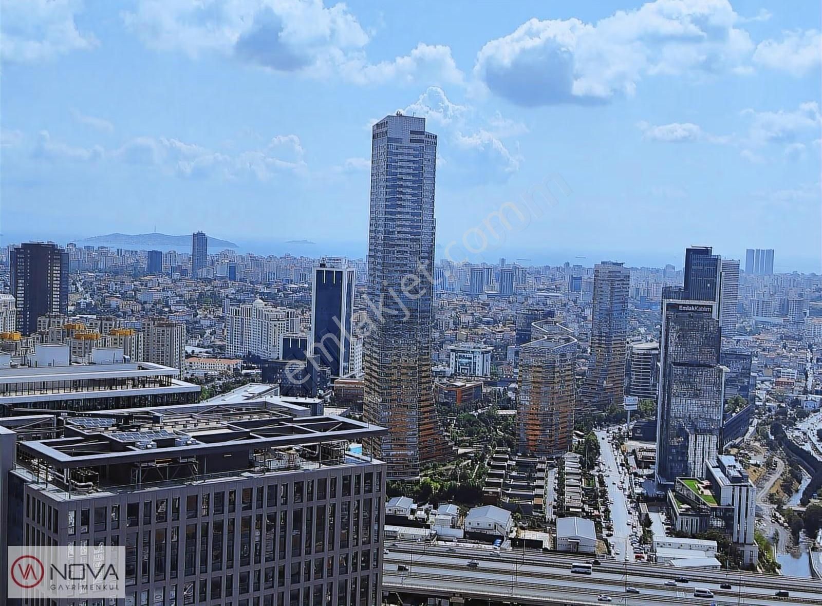 Nova'dan Finans Merkezi Sarphan Finans Park'ta 1+1 Ofis Büro - Görsel 5