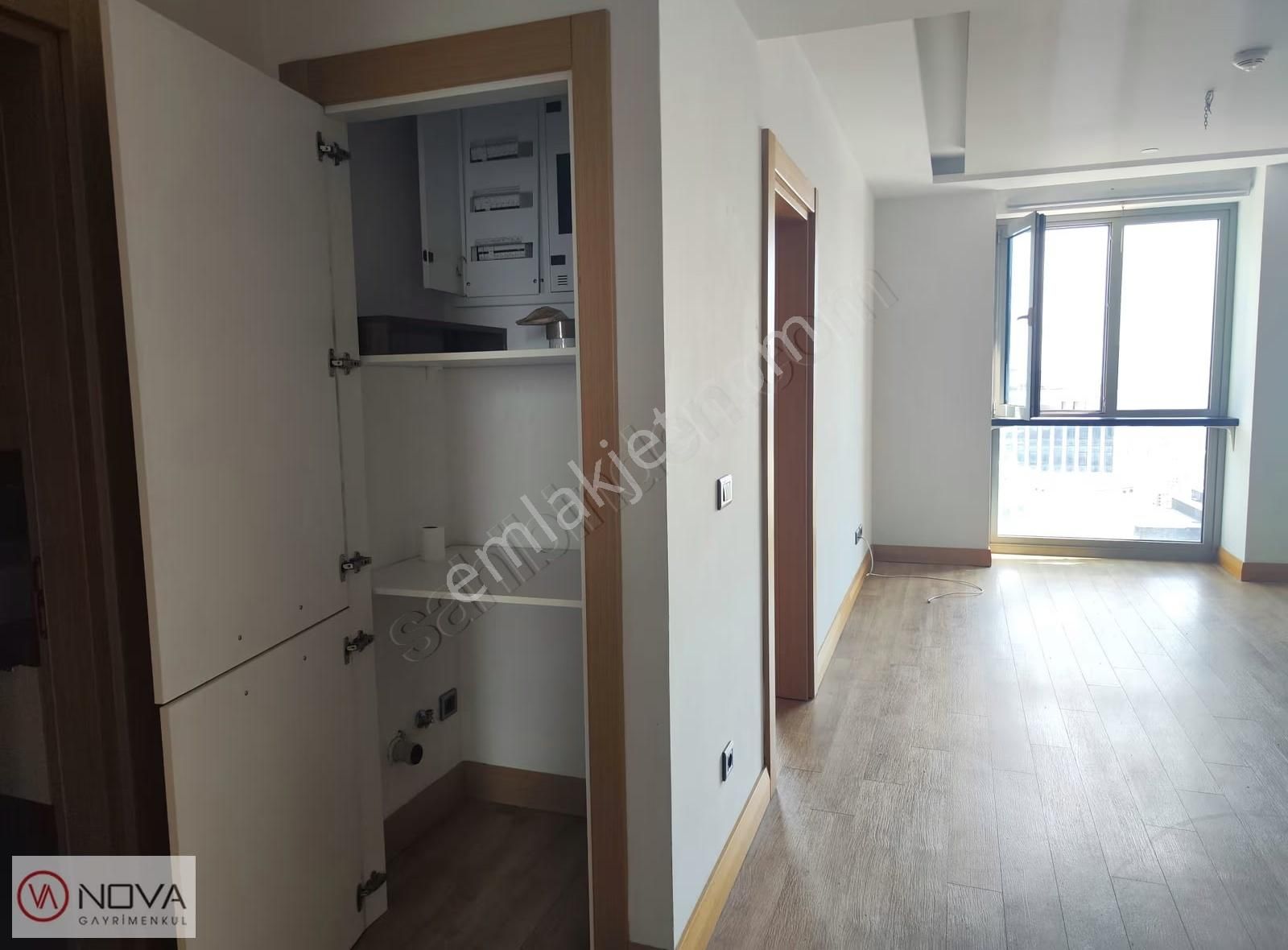 Nova'dan Finans Merkezi Sarphan Finans Park'ta 1+1 Ofis Büro - Görsel 18