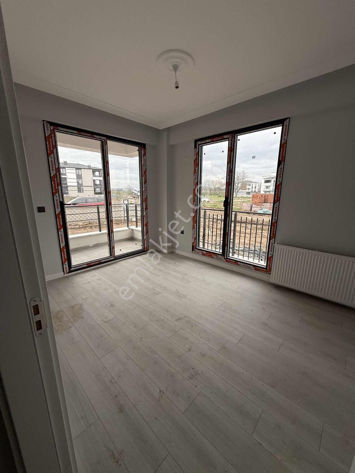 Önü Açık Ferah Kaliteli 2+1 Kapalı Mutfak Sıfır Lüx Daire - Görsel 28