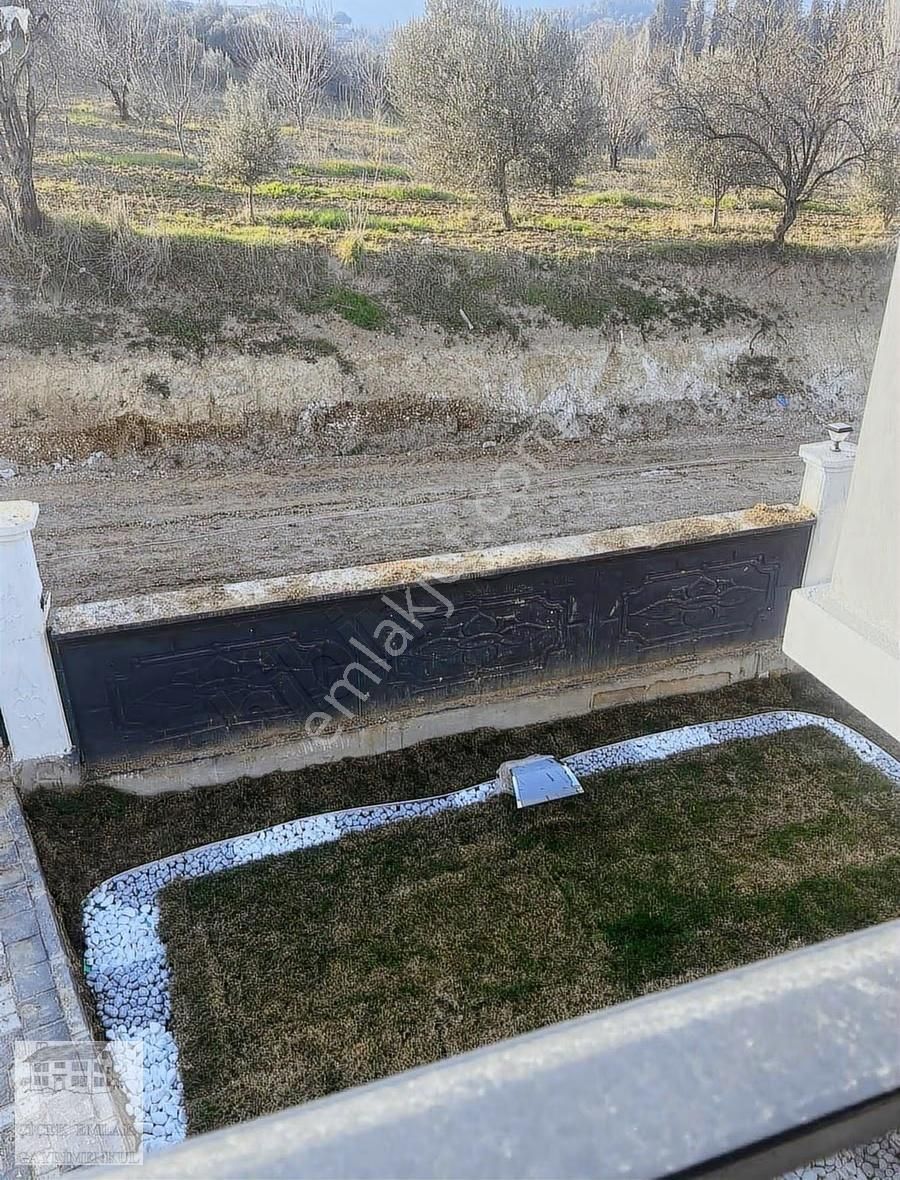 Manisa Karaoğlanlıda Sıfır Geniş Villa - Görsel 13