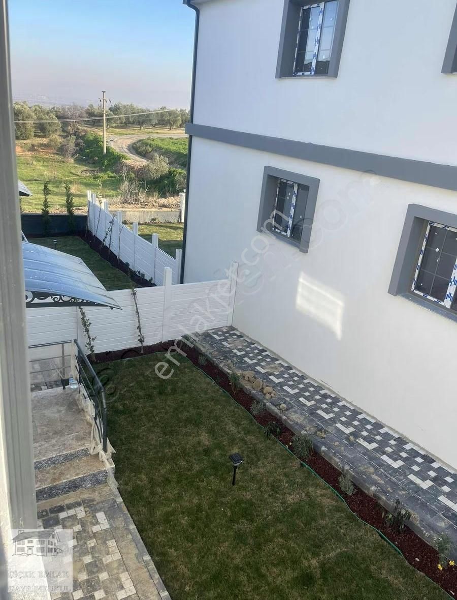 Manisa Karaoğlanlıda Sıfır Geniş Villa - Görsel 30