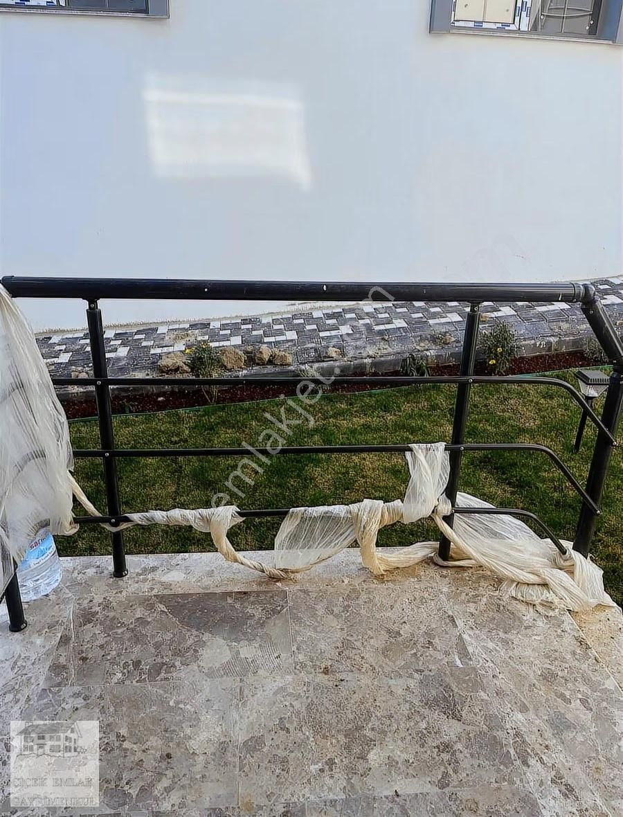 Manisa Karaoğlanlıda Sıfır Geniş Villa - Görsel 26