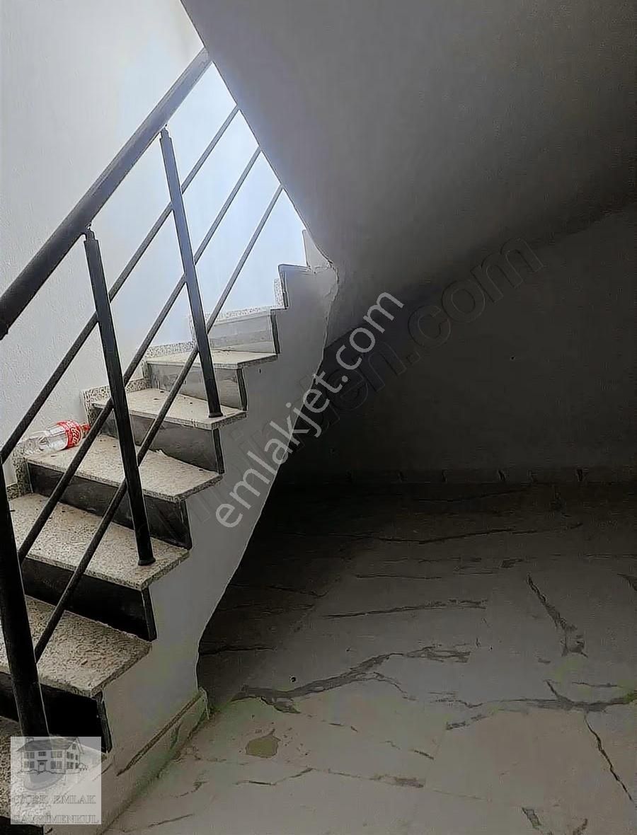Manisa Karaoğlanlıda Sıfır Geniş Villa - Görsel 15