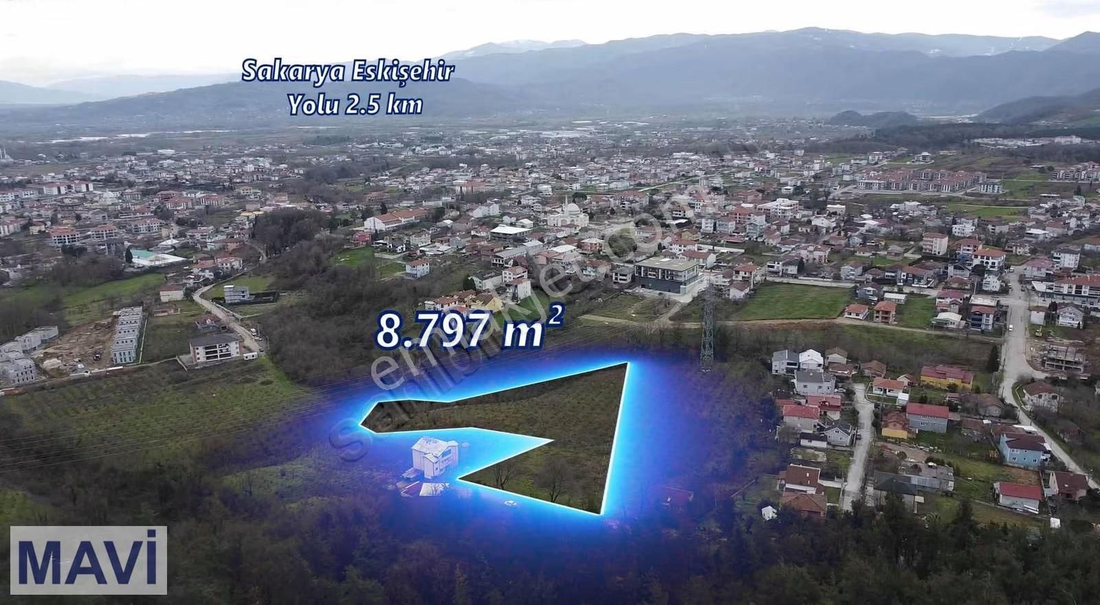 Re/max Mavi Güvencesiyle Arifiye Cumhuriyet Mah. 8796 M² Arazi - Görsel 9