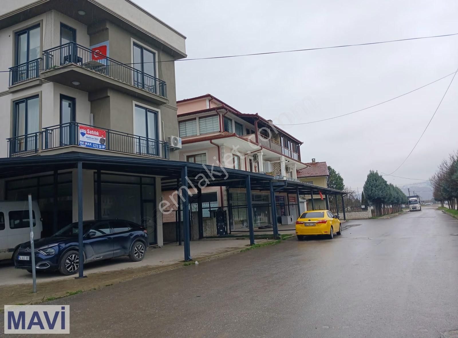 Remax Mavi Güvencesi İle Arifiye'nin Merkezinde Satılık Daire - Görsel 23