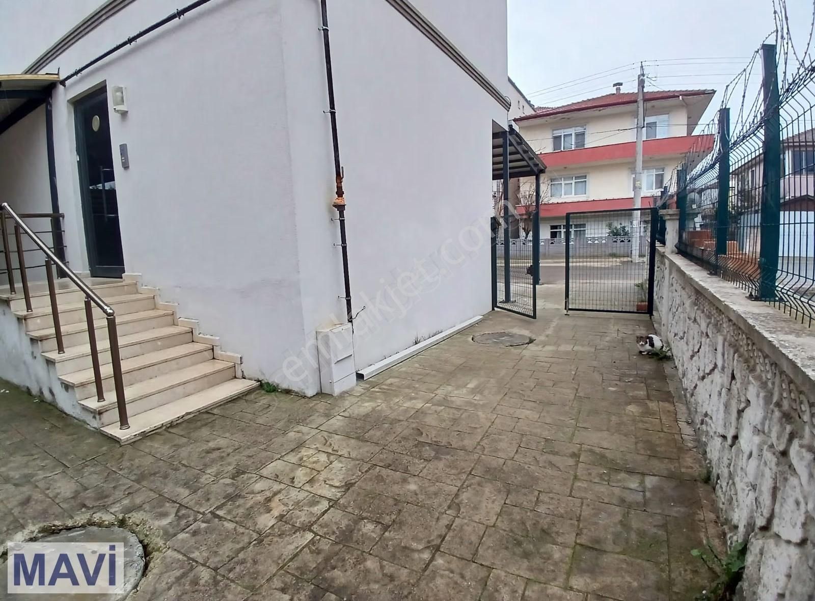 Remax Mavi Güvencesi İle Arifiye'nin Merkezinde Satılık Daire - Görsel 9