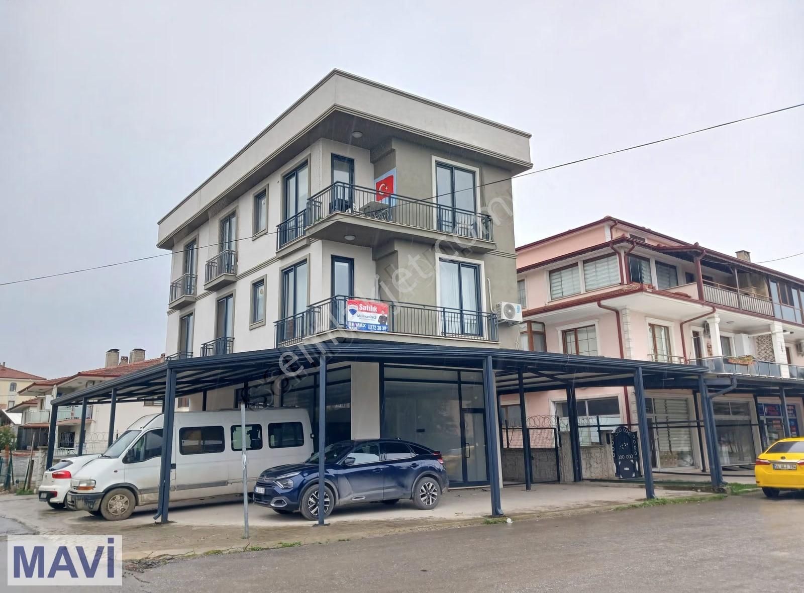 Remax Mavi Güvencesi İle Arifiye'nin Merkezinde Satılık Daire