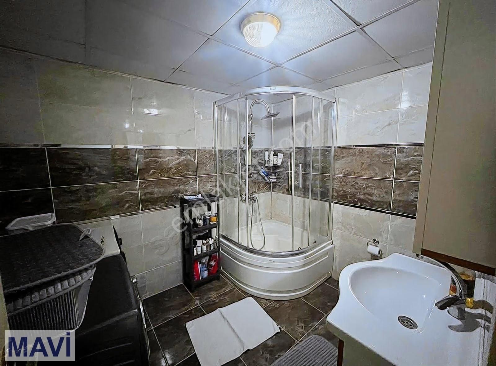 Hendek Yeni Mahallede Ana Caddeye Sıfır | Site İçi 3+1 | 125 M² - Görsel 2