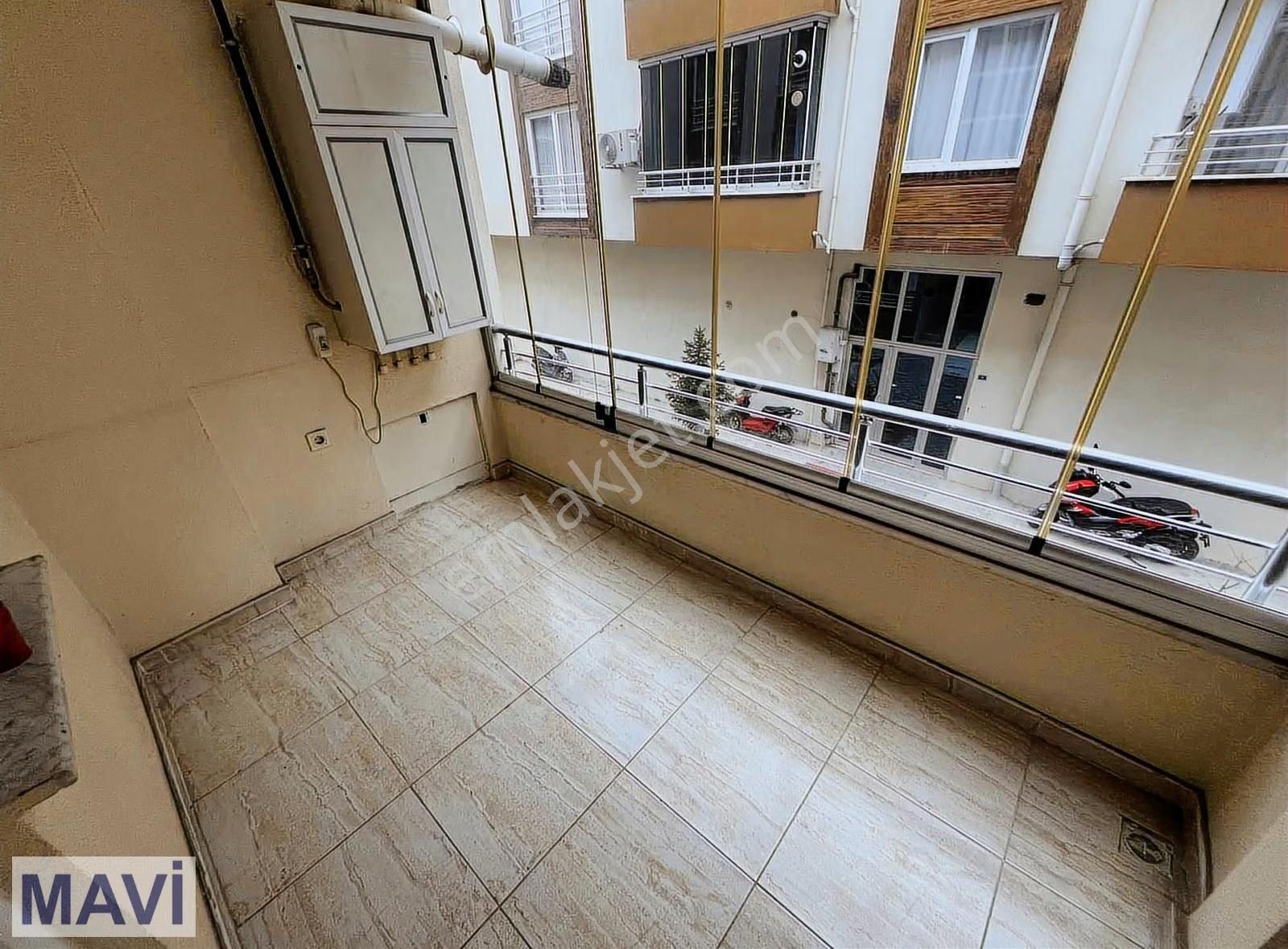 Hendek Yeni Mahallede Ana Caddeye Sıfır | Site İçi 3+1 | 125 M² - Görsel 14