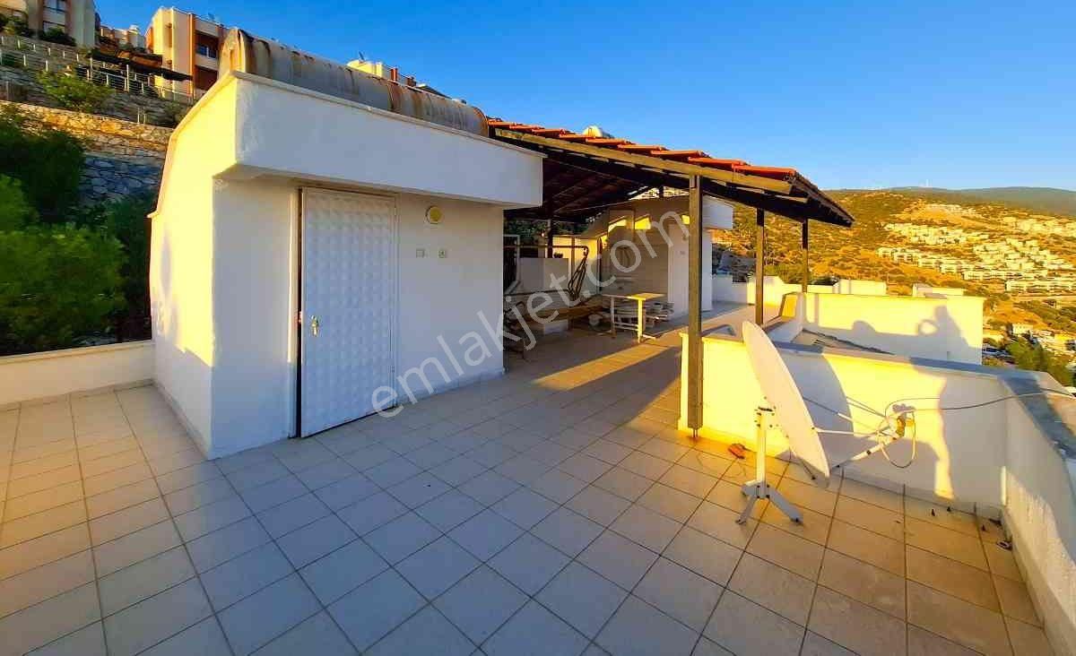 Eşsiz Manzaraya Sahip Satılık Bitişik Nizam Yazlık - Görsel 6