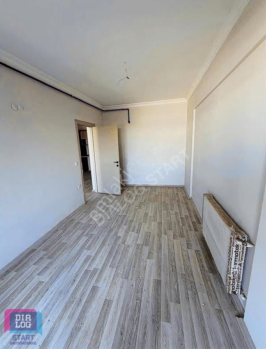 Seyrek De 1+1 Geniş M2 Ara Kat Kiralık Daire - Görsel 8