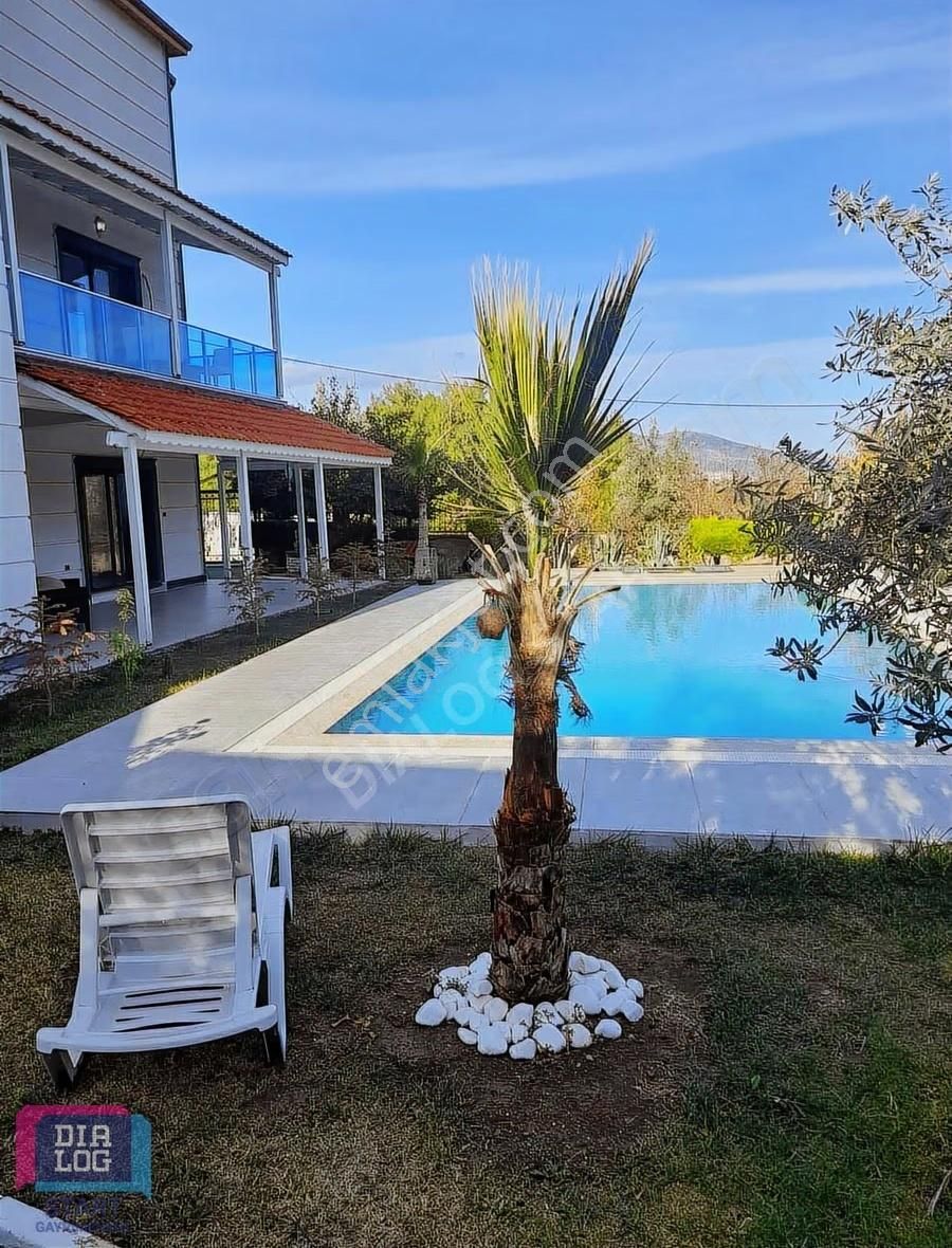 Kemalpaşa Çiniliköy Muhteşem 8+1 Lüx Villa - Görsel 14