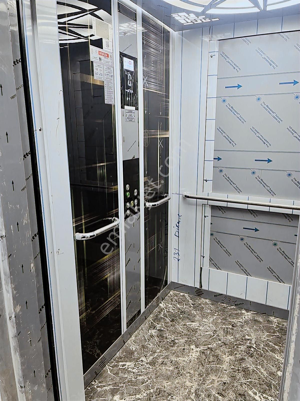 Kiralık Doğalgazlı Asansörlü 1+1 Daire - Görsel 8