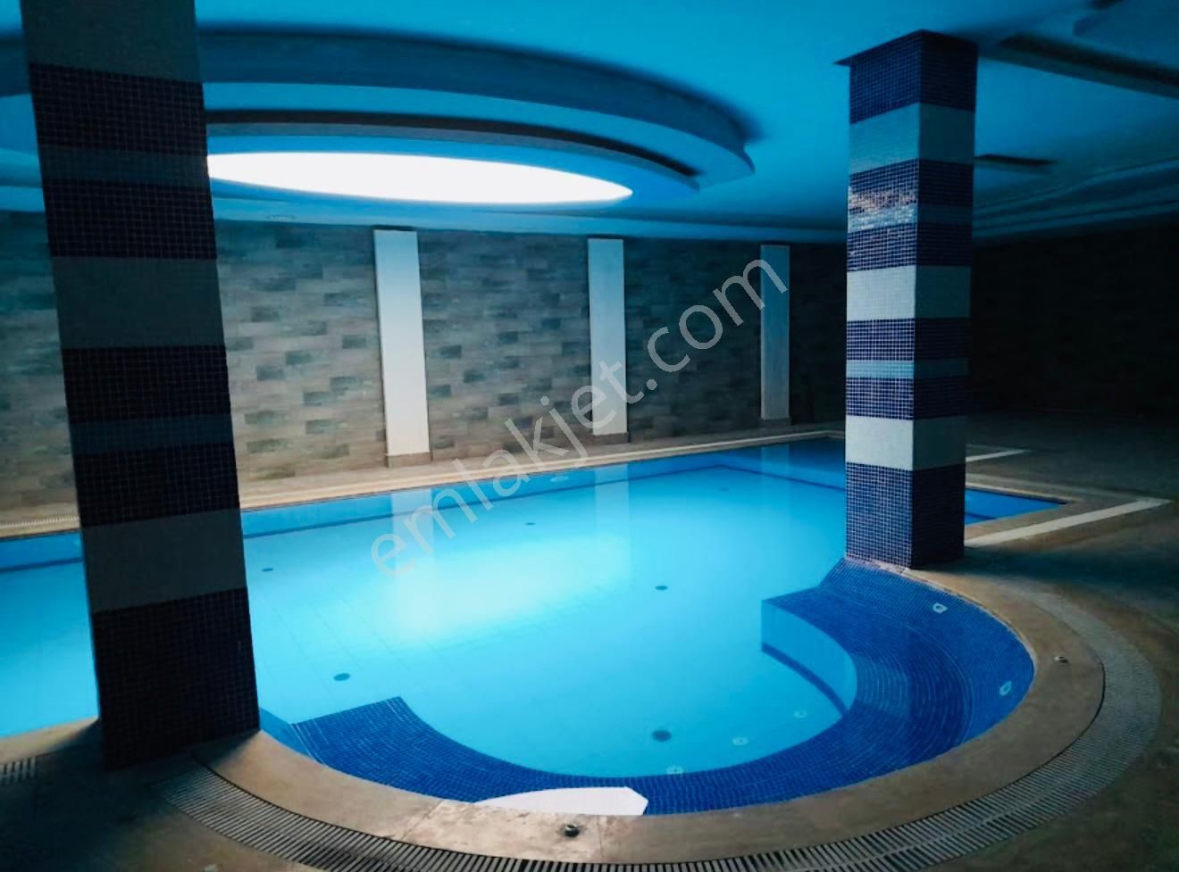 Шикарная Квартира На Берегу Средиземного Моря Большой Площадью И Отличного Качества