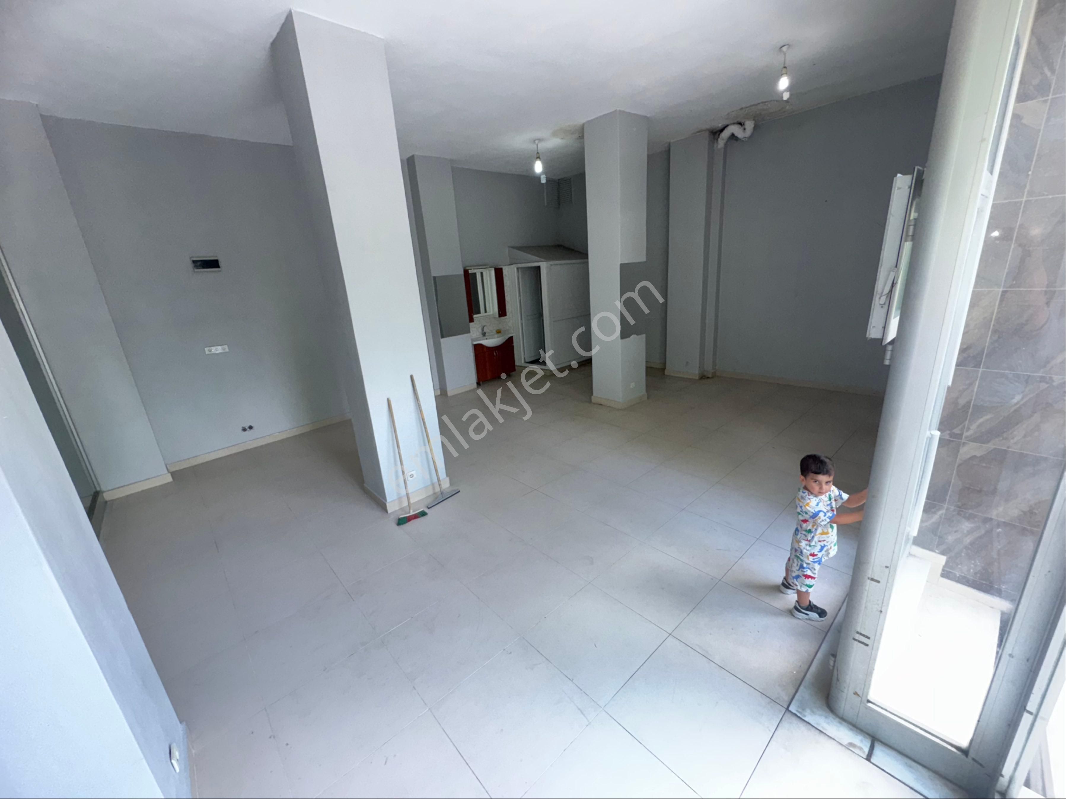 Zafer Yapıgayrimenkulden Kiralıkgirişkatdükkan 65m2sanayielktrikli İstanbul Sultangaziuğurmumcumahde - Görsel 11