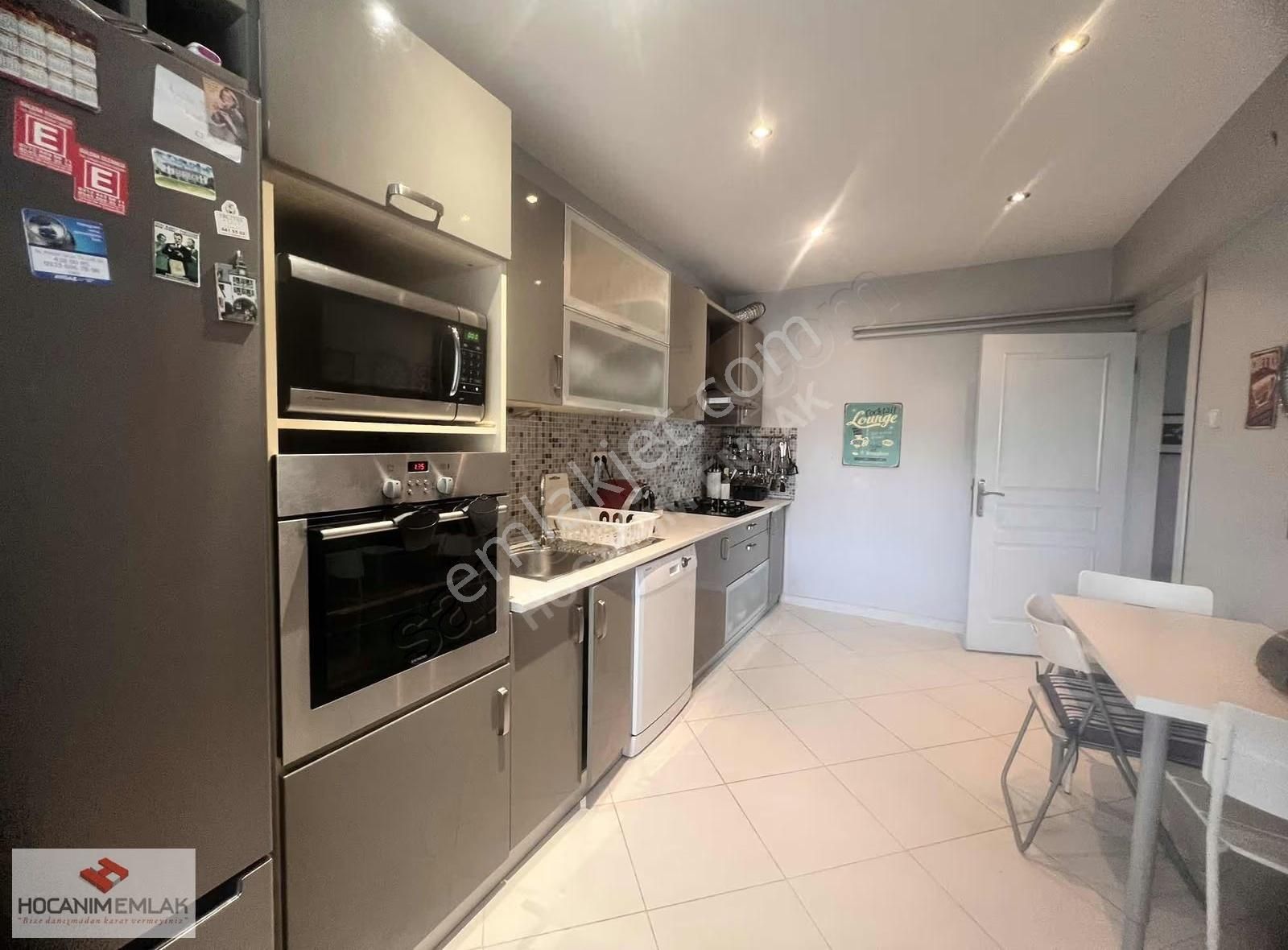 Görkem Sitesinde Manzaralı Otoparklı 3+1+kilerli - Görsel 7