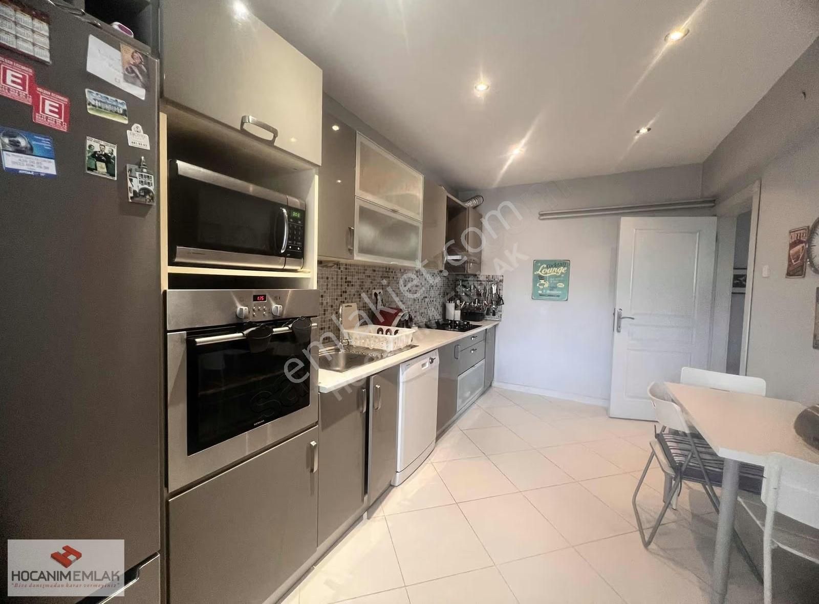 Görkem Sitesinde Manzaralı Otoparklı 3+1+kilerli - Görsel 34