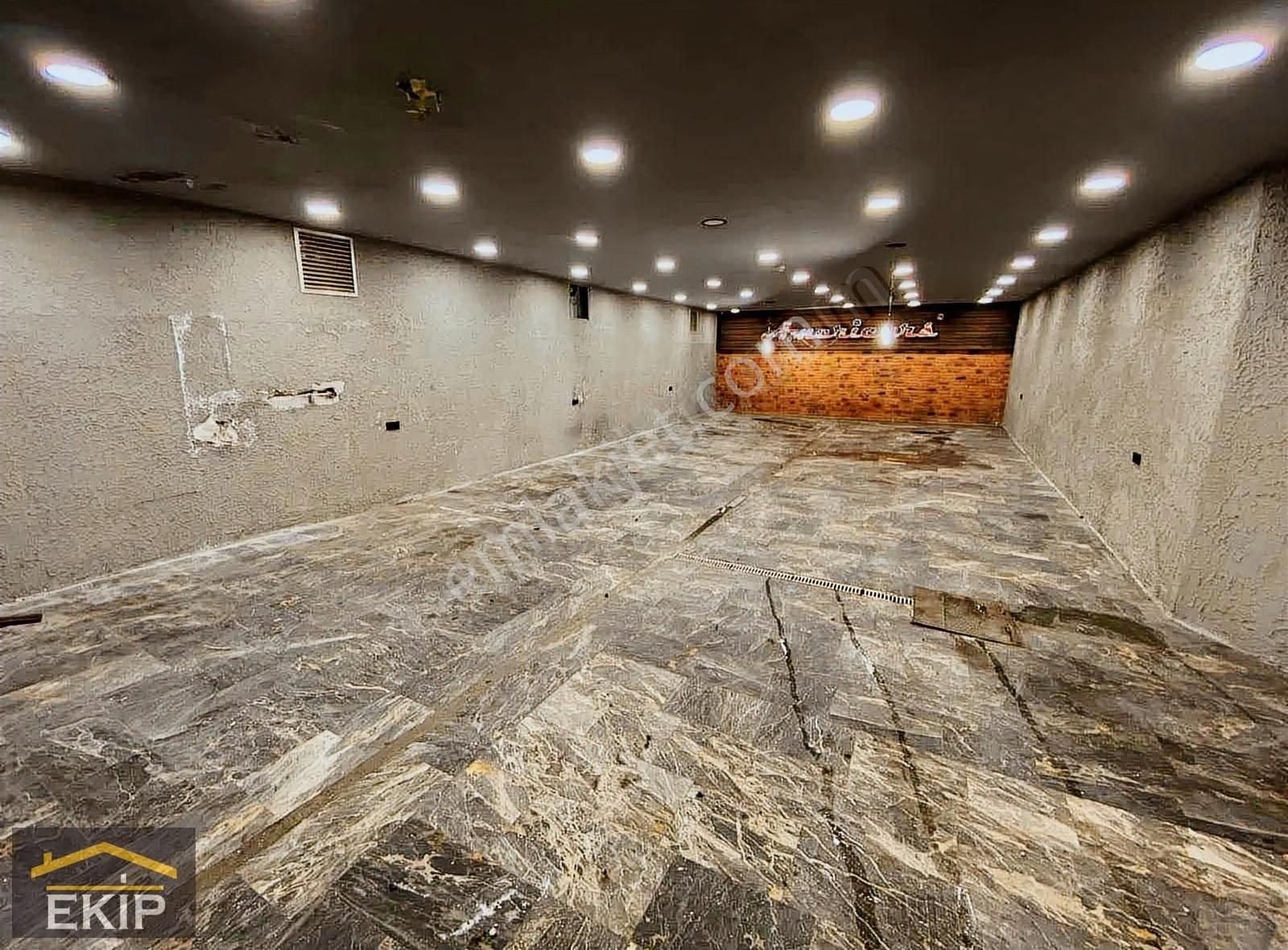 Göztepe Münibüs Caddesi Üzerinde Bahçe Kullanımlı 400m2 İş Yeri - Görsel 2