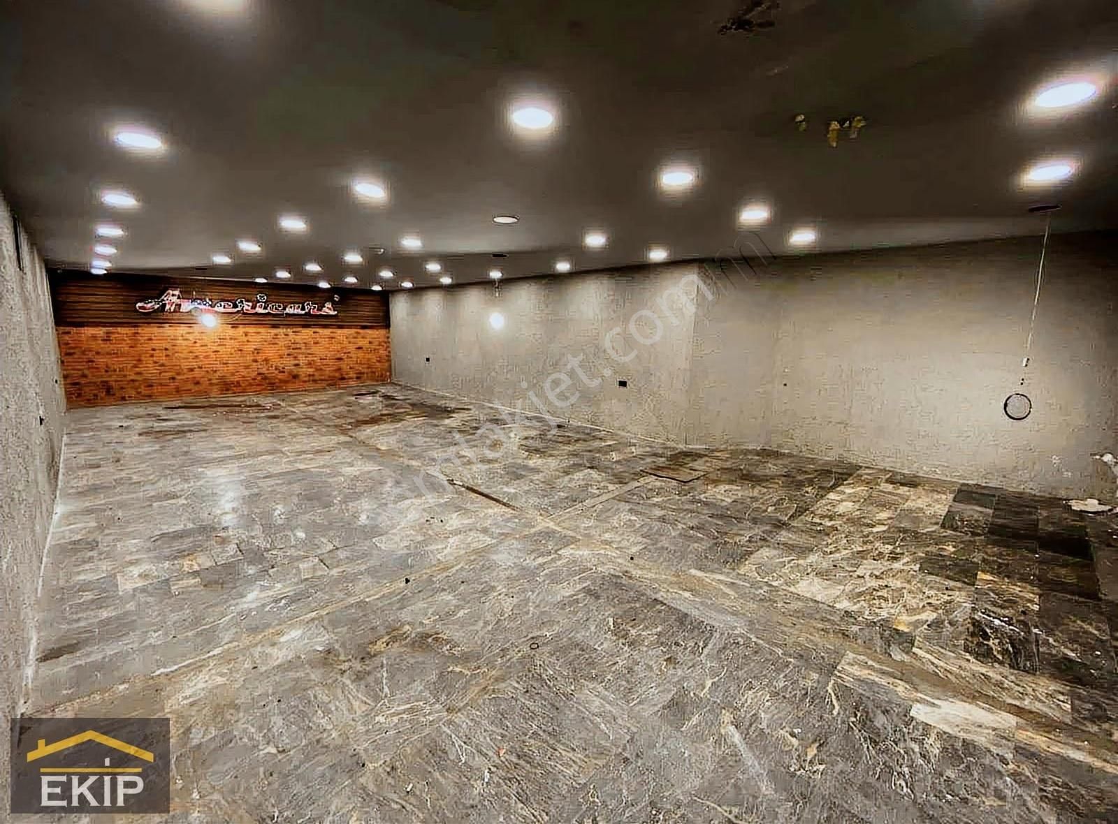 Göztepe Münibüs Caddesi Üzerinde Bahçe Kullanımlı 400m2 İş Yeri - Görsel 16