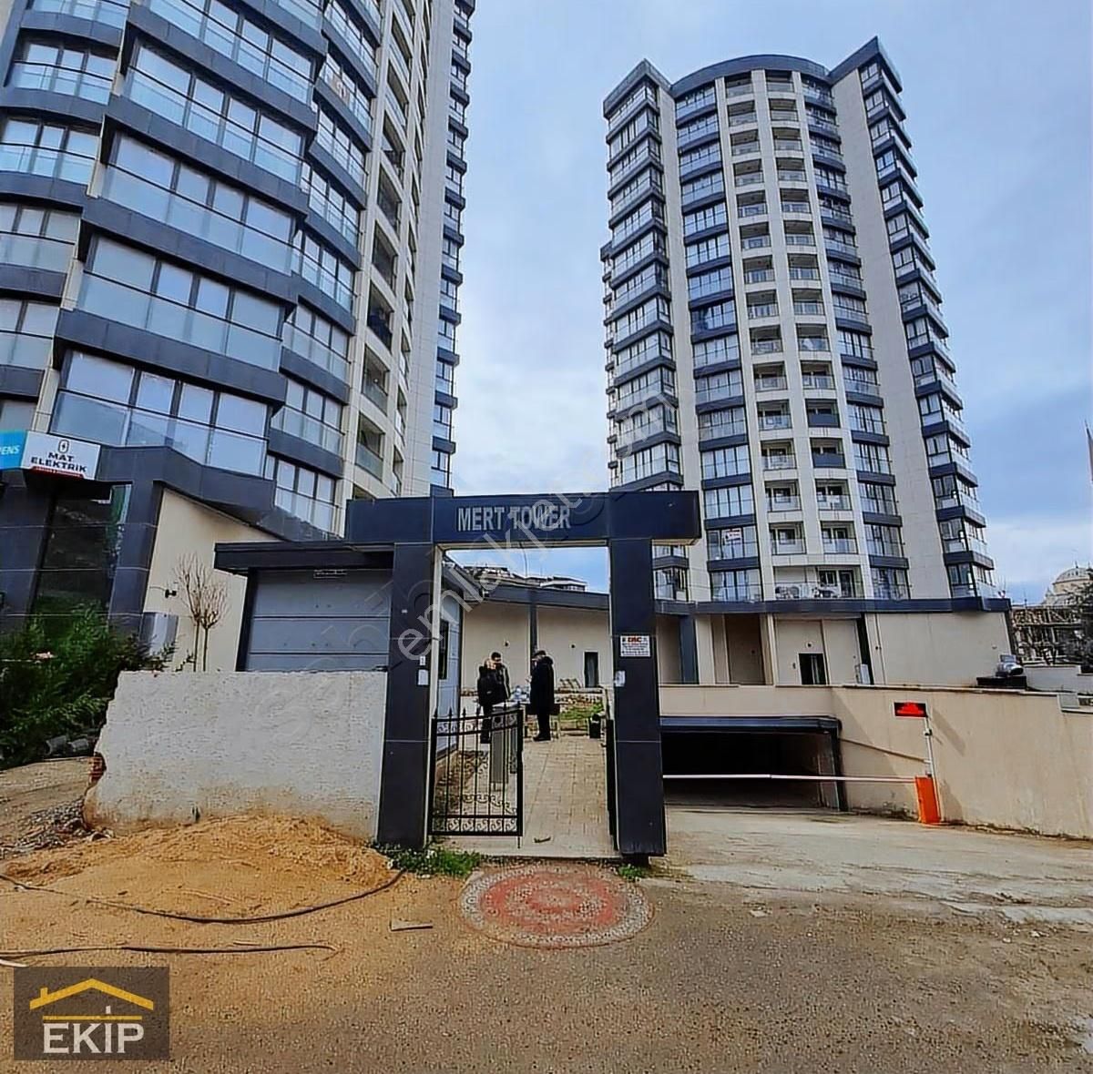 Çanakkale Caddesi Üzeri 1+1-2+1-3+1 Twin Towers Da Satılık