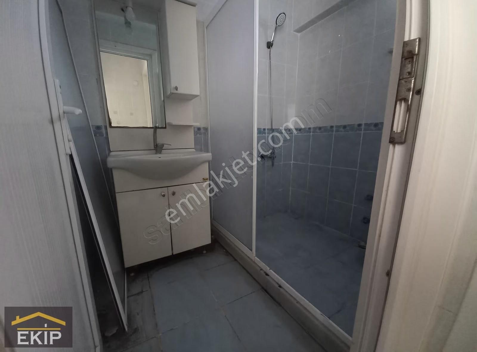 Kaynarca Abdi İpekçi Caddesinde 2+1 Masrafsız Kiralık - Görsel 8