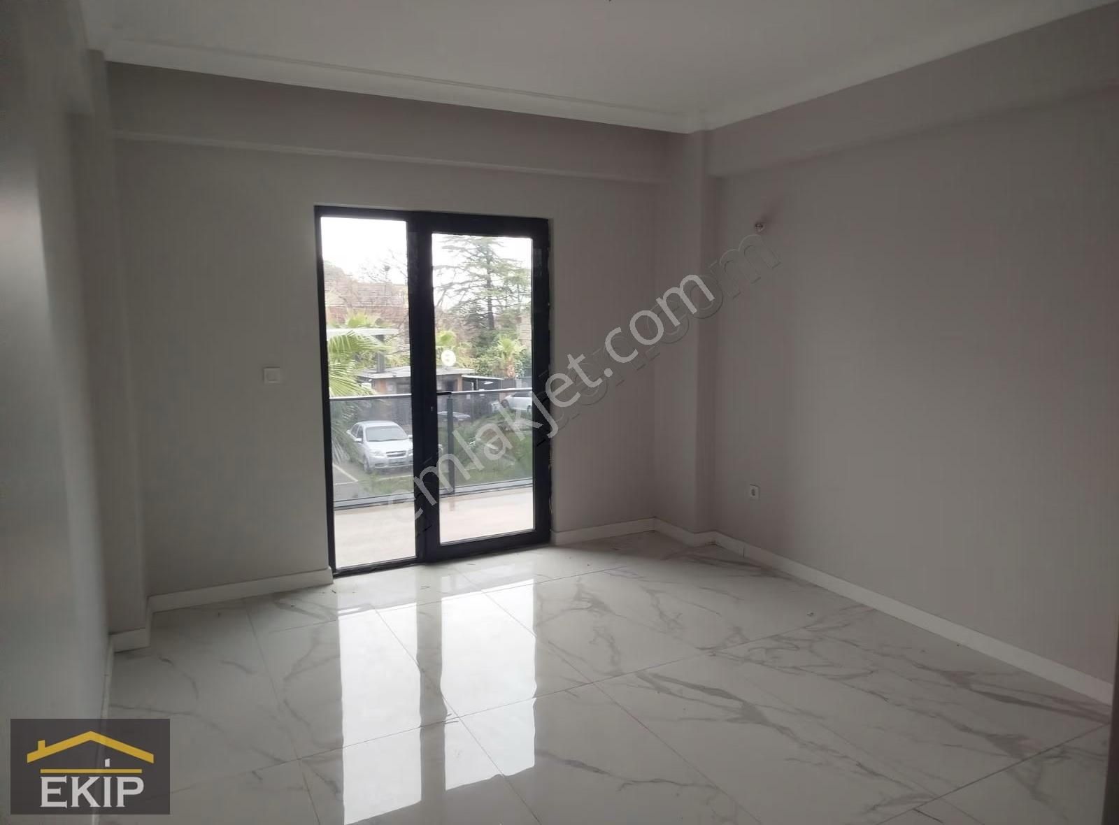 Sapanca Sönmez Konaklarin Da Ara Kat Balkonlu Büyük 3+1 - Görsel 8