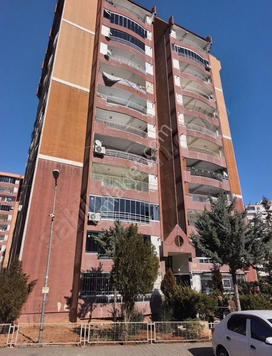 Seyran Emlak'tan Toki C Bloklarda Satlık Bakımlı 3+1 Daire