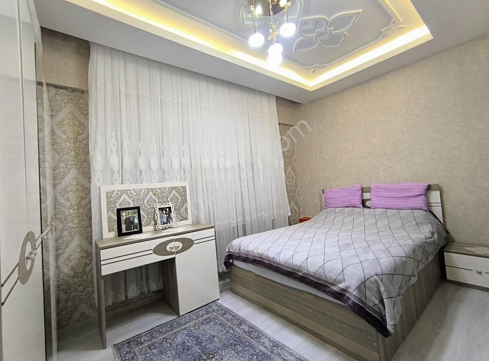 Cüneyt Sacır Lüks 2+1 Satılık Daire - Görsel 2