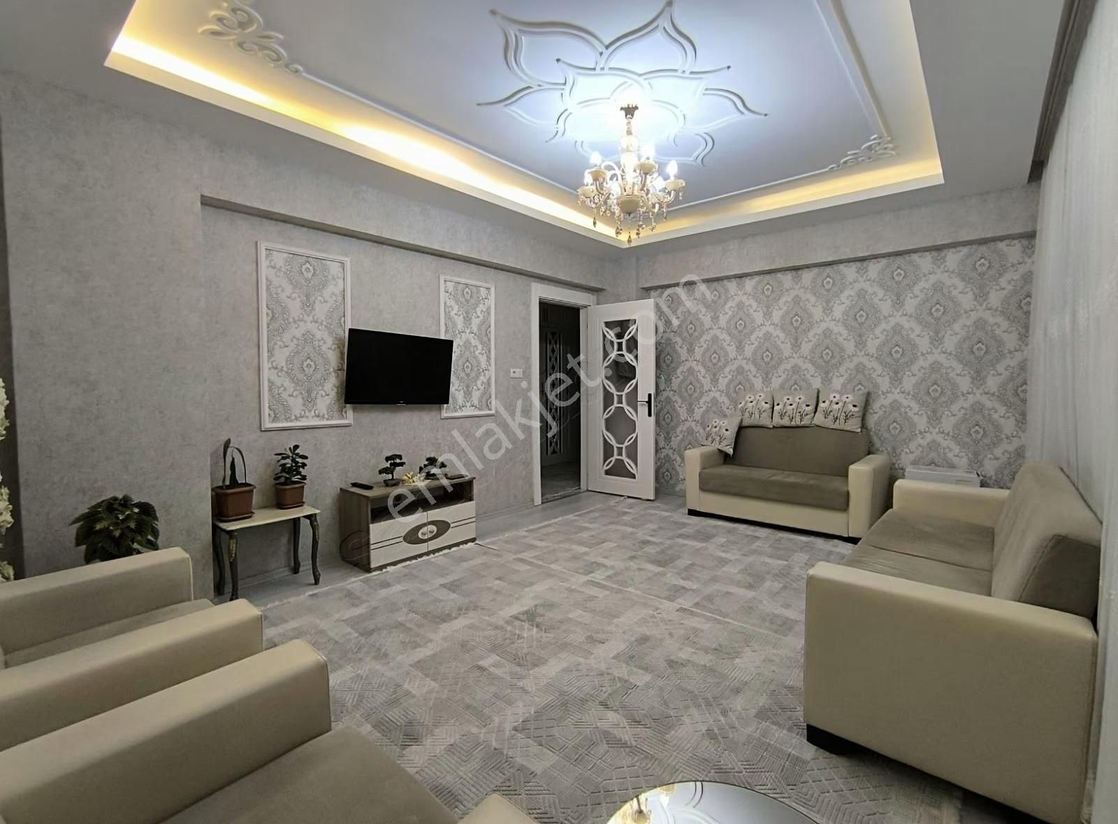 Cüneyt Sacır Lüks 2+1 Satılık Daire