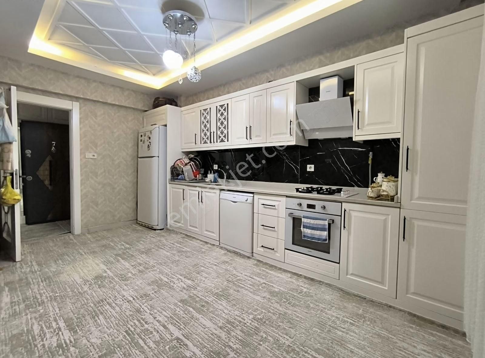 Cüneyt Sacır Lüks 2+1 Satılık Daire - Görsel 5