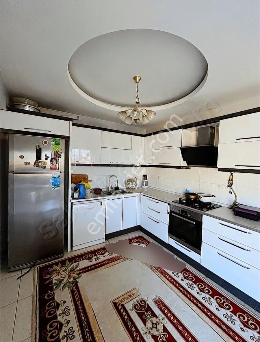 Ana Cadde Üzerinde Lüks 3+1 Daire - Görsel 6