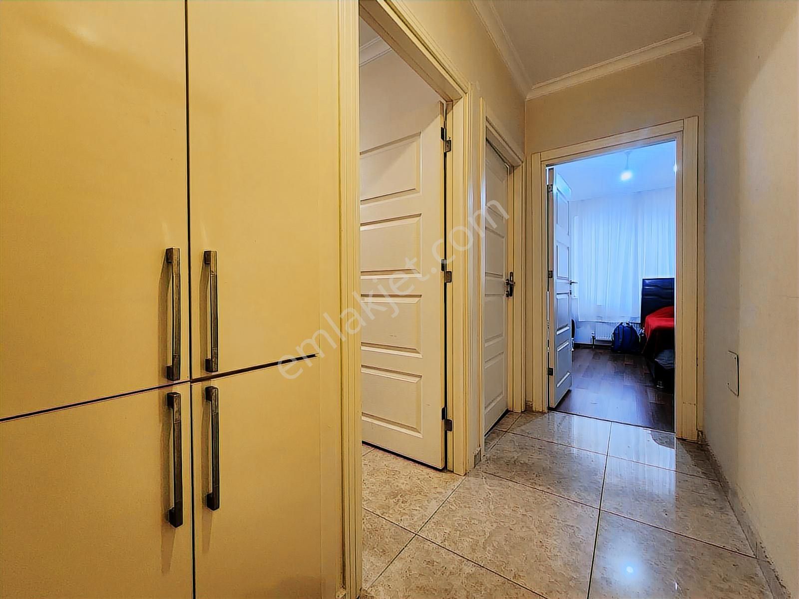 Site Mahallesin De Ferah Kullanışlı Ankastreli Kiralık 2+1 - Görsel 3