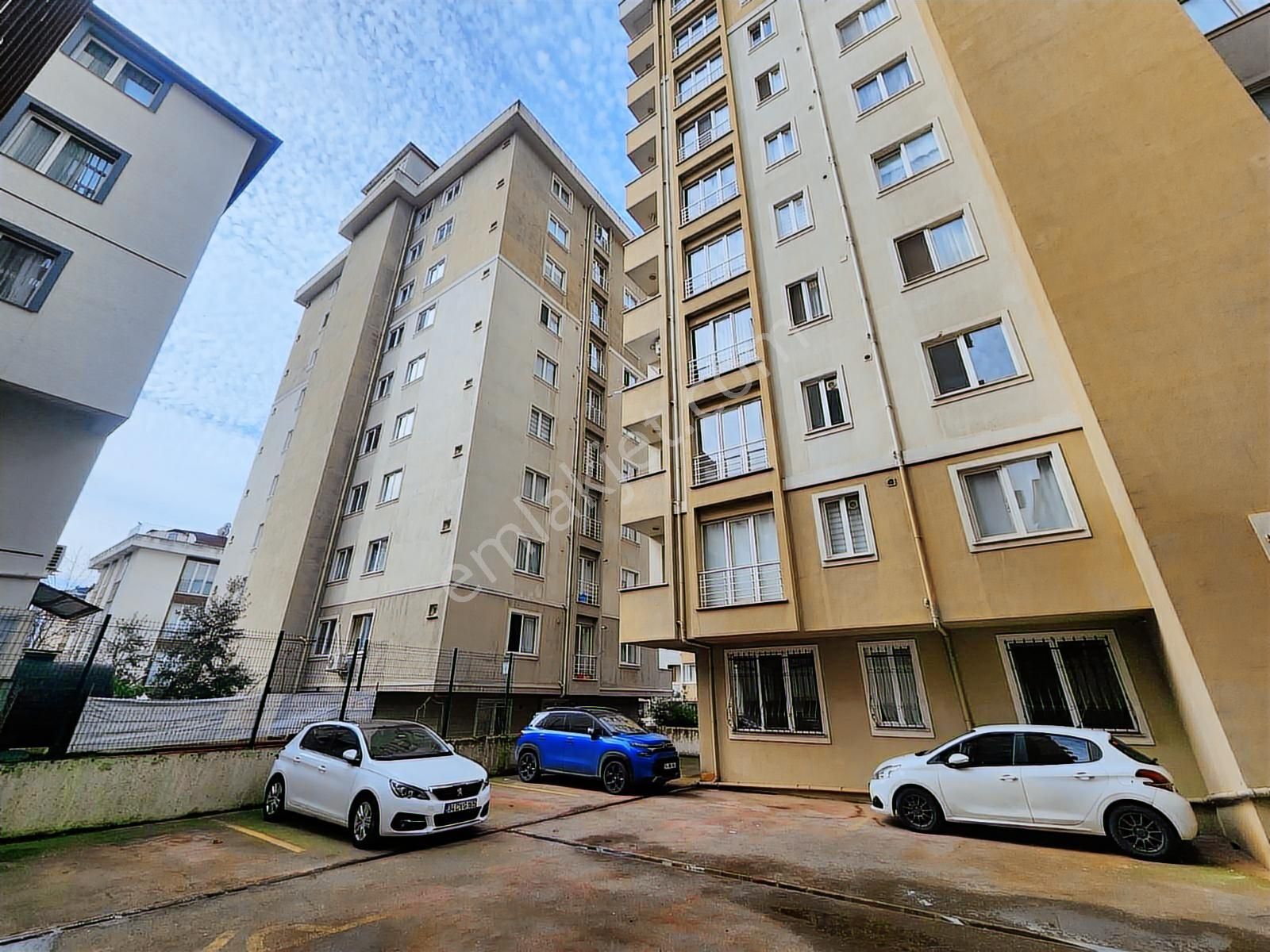Site Mahallesin De Ferah Kullanışlı Ankastreli Kiralık 2+1 - Görsel 27