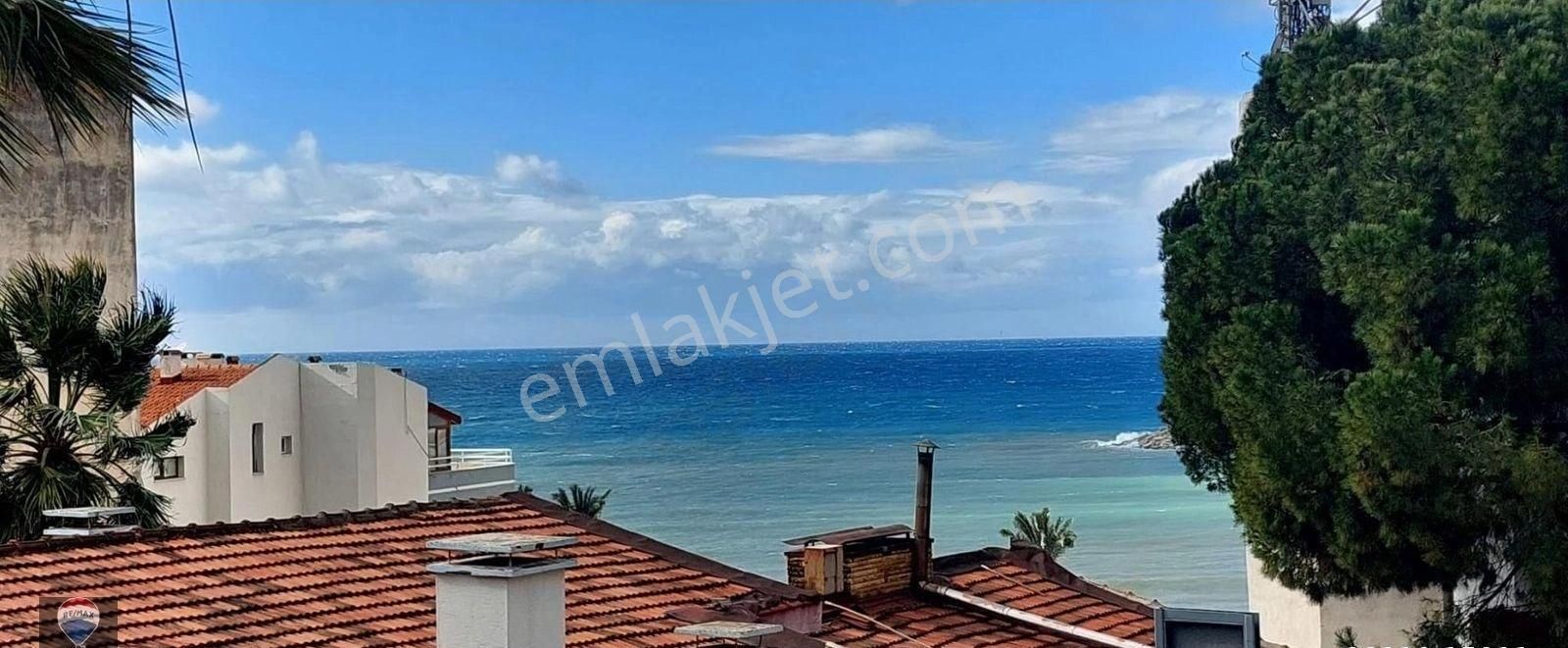 Kuşadası Marinada Asansörlü 165 M2 3+1 Arakat Daire - Görsel 26
