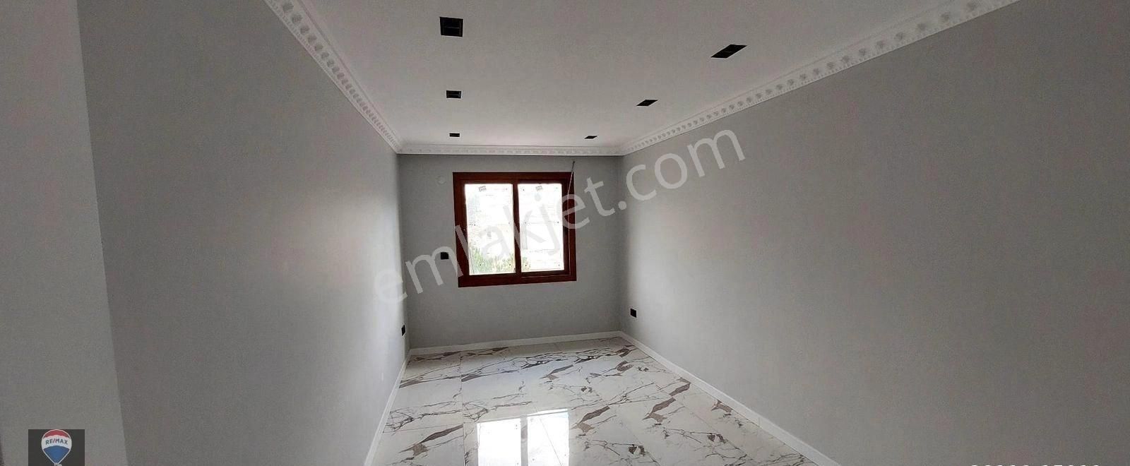 Kuşadası Marinada Asansörlü 165 M2 3+1 Arakat Daire - Görsel 27