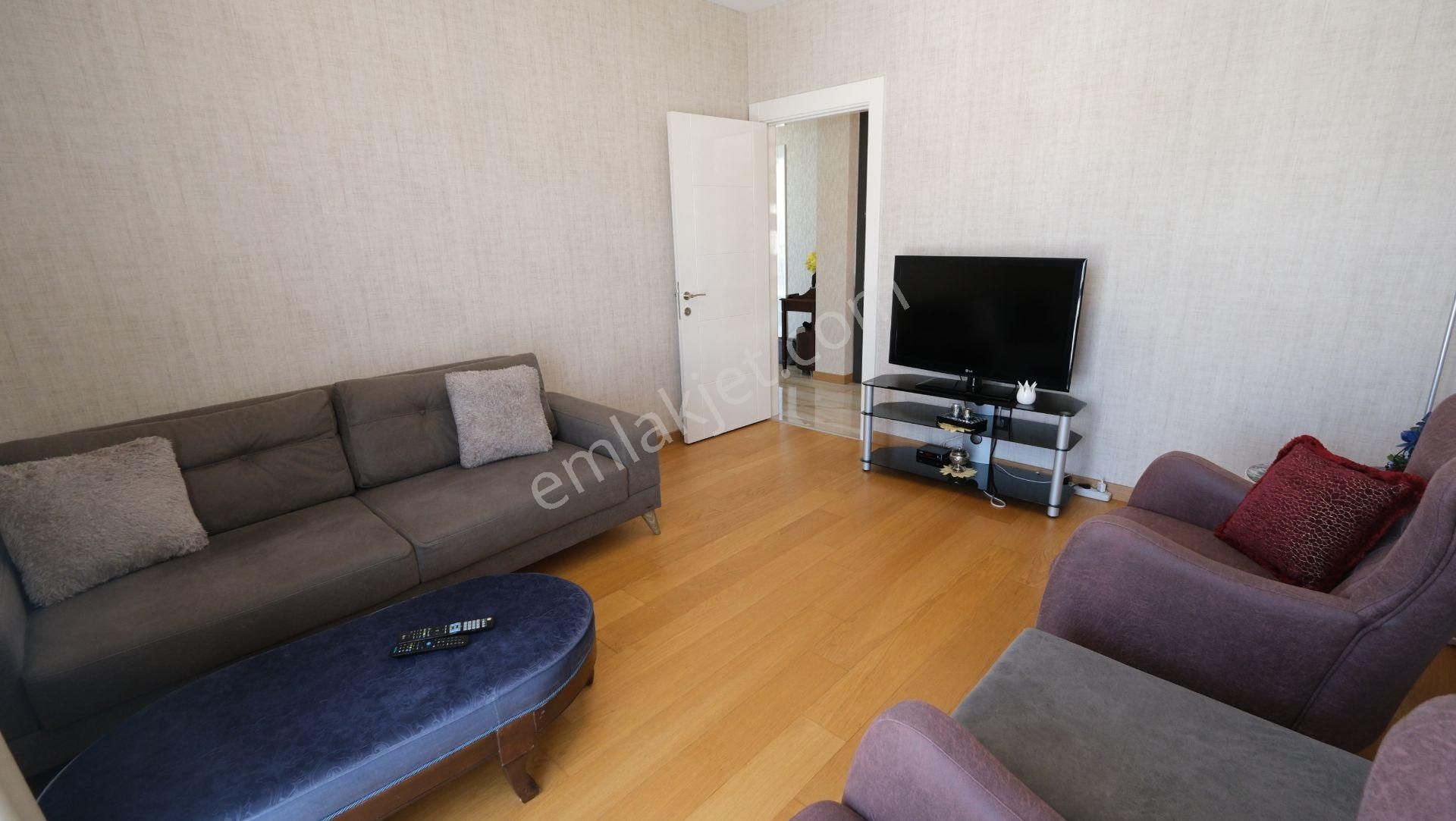 Park Caddesi Vivendi Sitesi Katta Tek 4+1 Satılık Daire - Görsel 16
