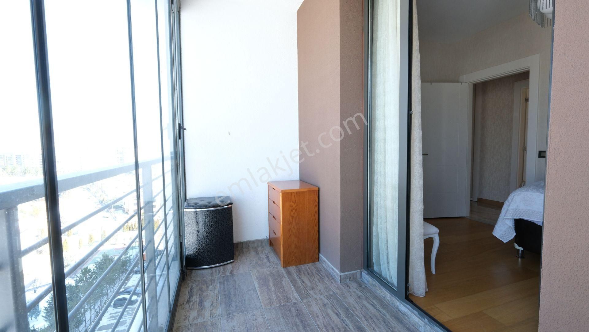 Park Caddesi Vivendi Sitesi Katta Tek 4+1 Satılık Daire - Görsel 21
