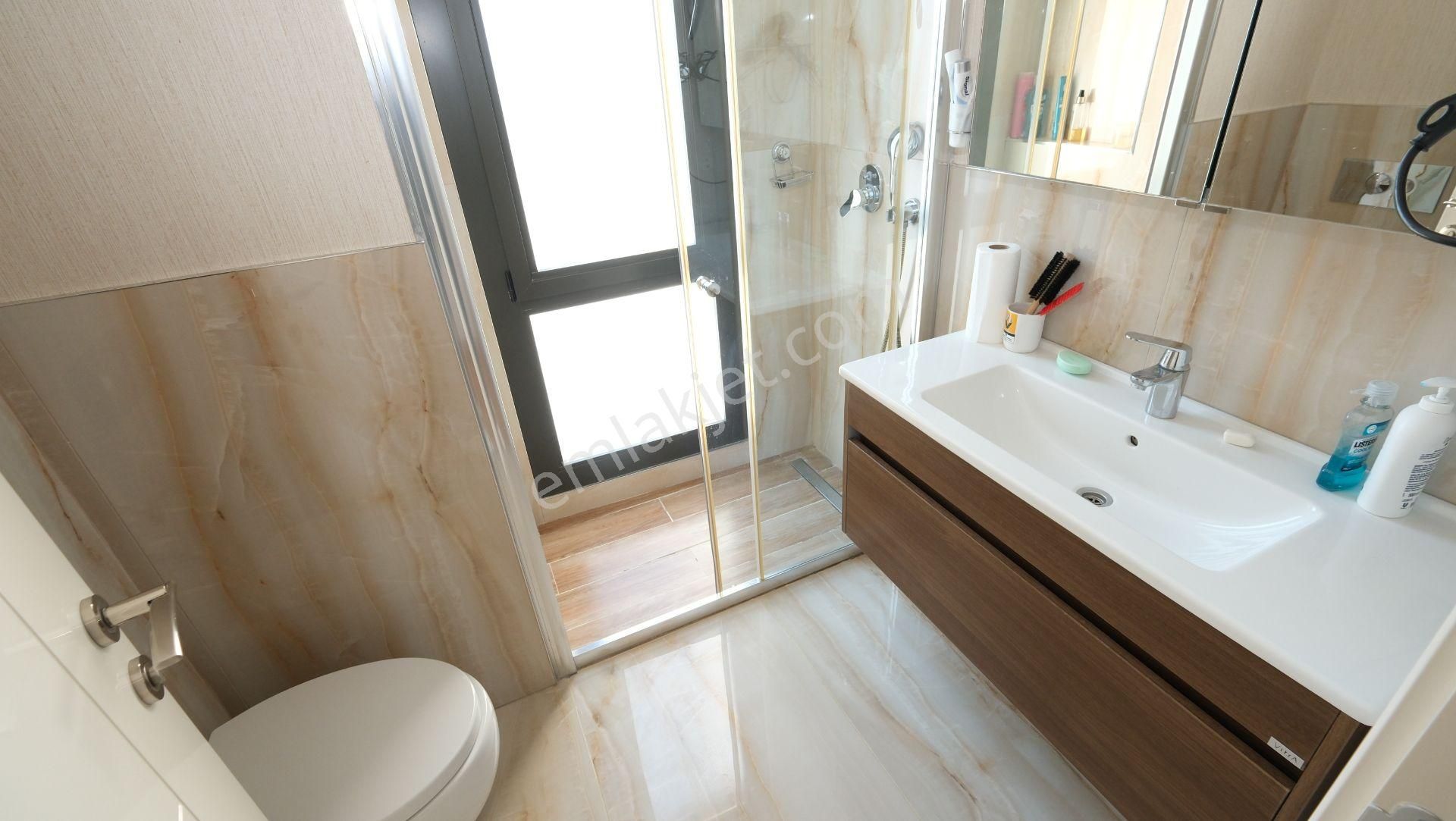 Park Caddesi Vivendi Sitesi Katta Tek 4+1 Satılık Daire - Görsel 14