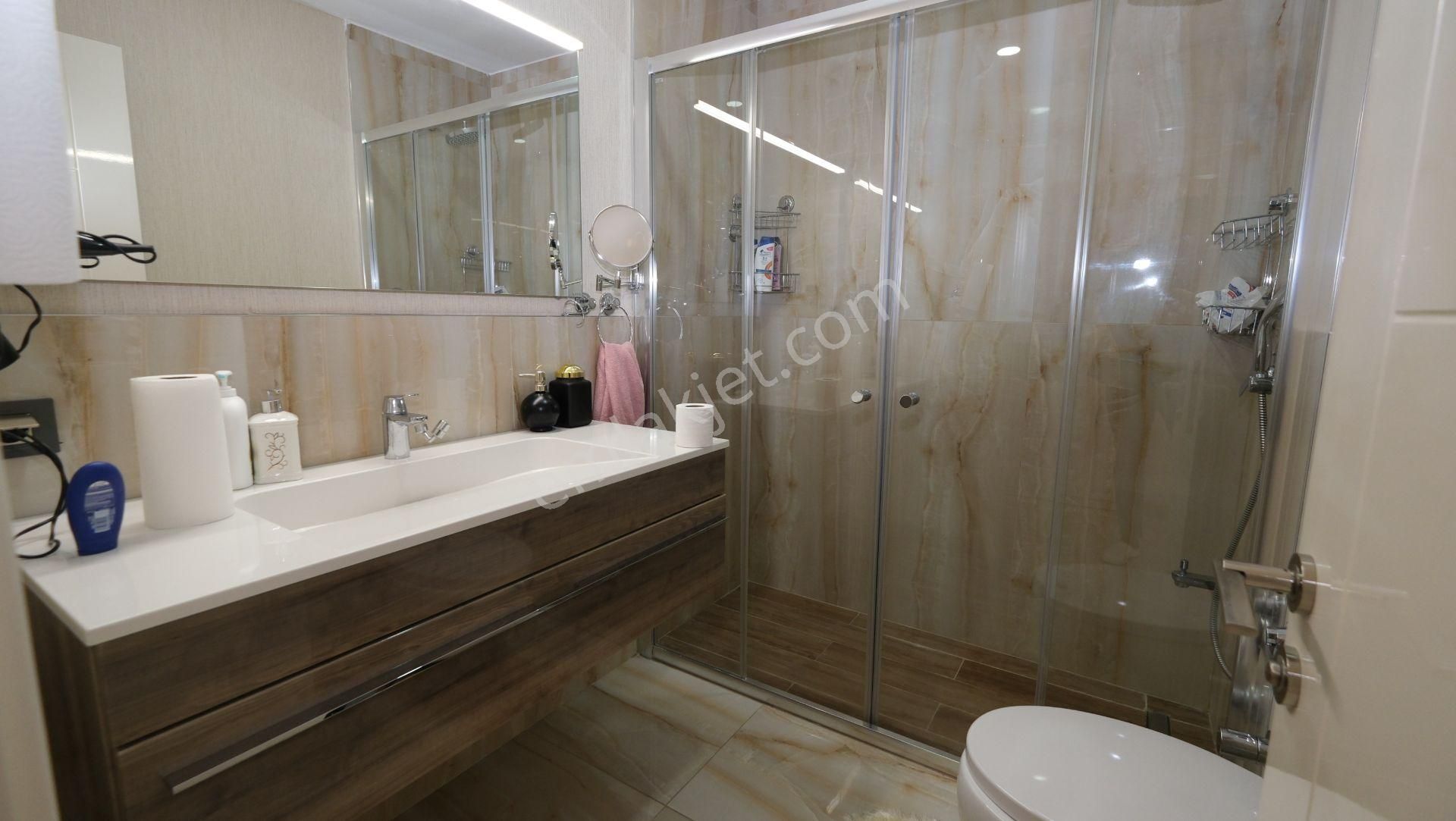 Park Caddesi Vivendi Sitesi Katta Tek 4+1 Satılık Daire - Görsel 15