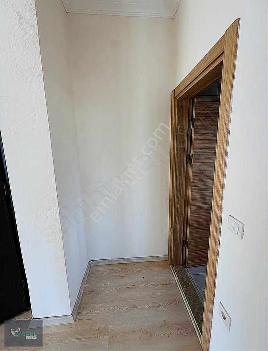 Ayvacık Merkez'de Ara Kat Balkonlu 1+1 Daire - Görsel 7