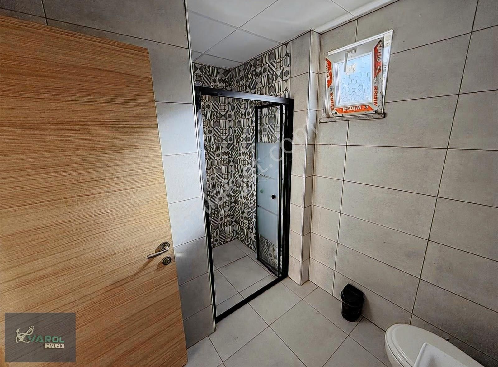 Ayvacık Merkez'de Ara Kat Balkonlu 1+1 Daire - Görsel 8