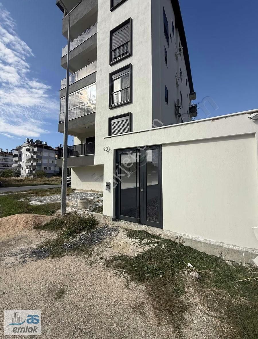 Manavgat Bahçelievler Mah.güney Ve Doğucepheli Satılık 4+1 Daire - Görsel 4