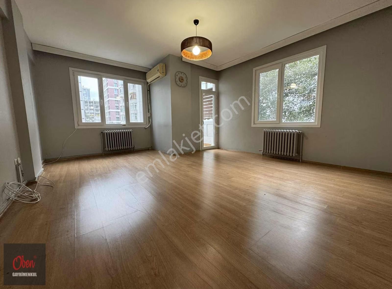 Obenden Asansörlü Otoparklı İçi Yapılı 3+1 95 M2 Kiralık Daire